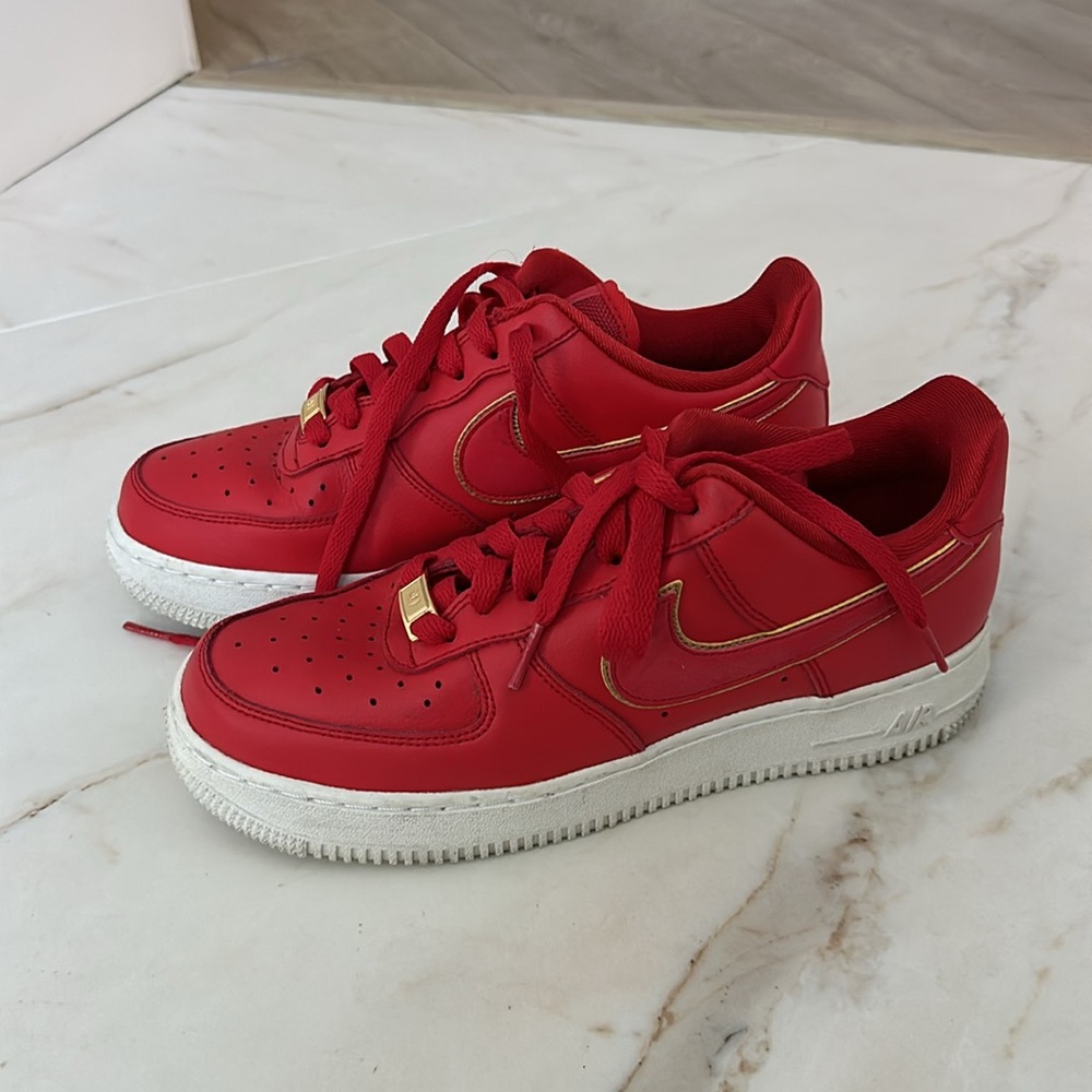 Nike Air Force 1